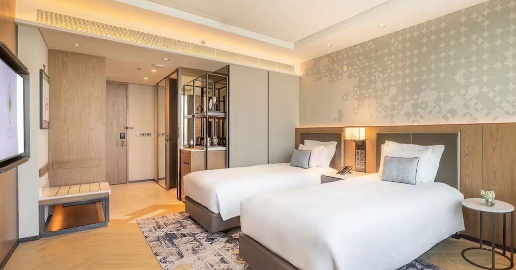 Bedroom at Eastin Grand Hotel Phayathai